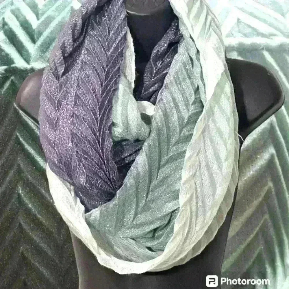 Wrap, Scarf  Pleated Ombre Mint and Metallic Silver. - Picture 5 of 5